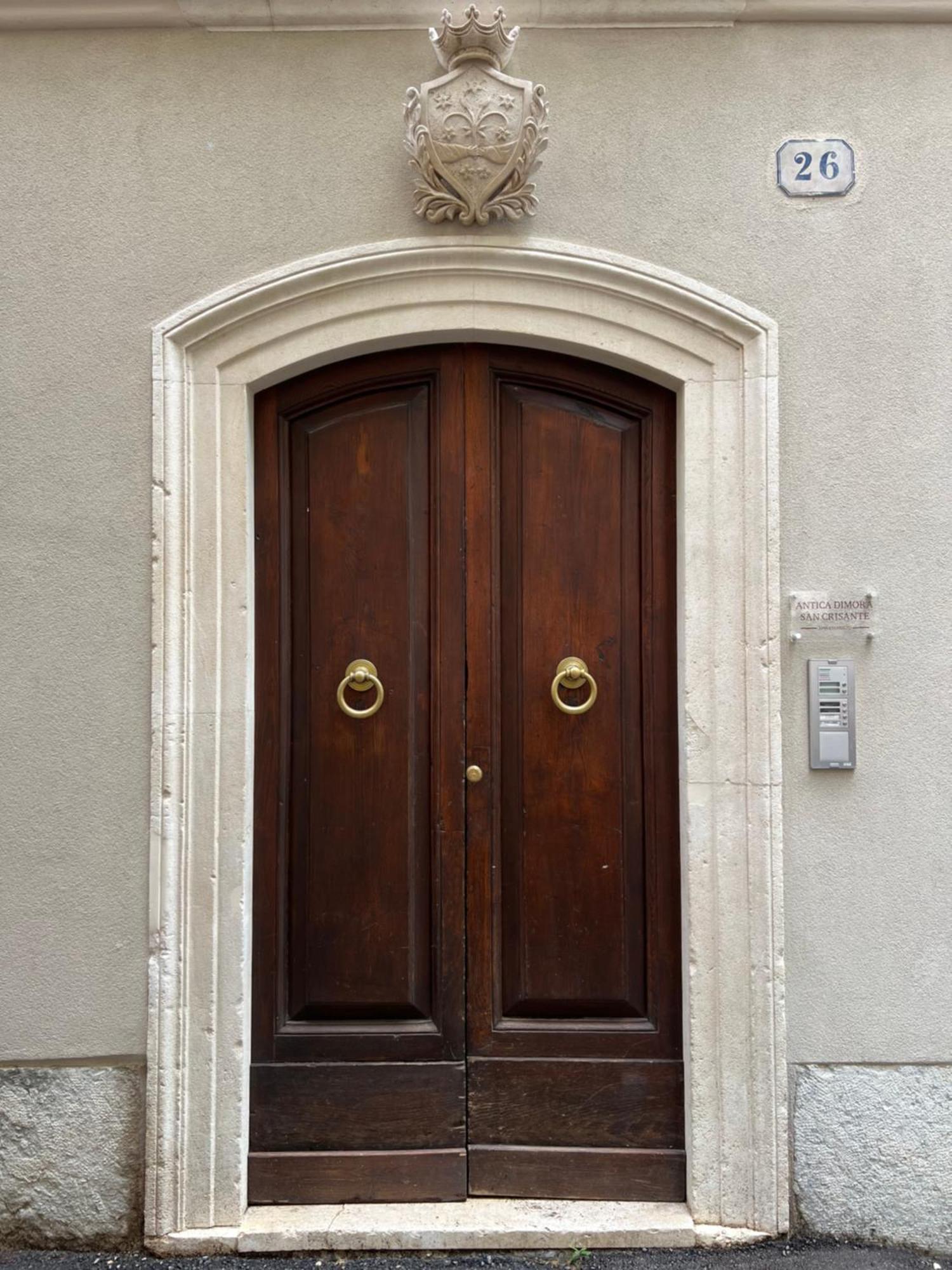 Dimora Largo Silvestro Dell'Aquila- Centro Storico Villa Buitenkant foto